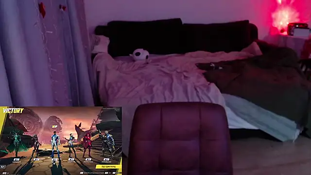 Weeissy online show from February 2025 09:31:01 PM