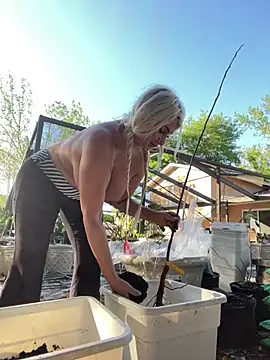 ADRIANNA FOX online show from March 2026 10:25:02 PM