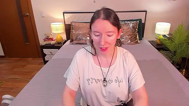 CatherineWalls online show from May 2026 04:40:01 AM