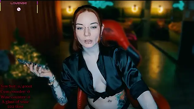 Snapshot of MaxPhoenixx chatting on March 2026 08:04:02 PM MaxPhoenixx online show from March 2026 08:04:02 PM