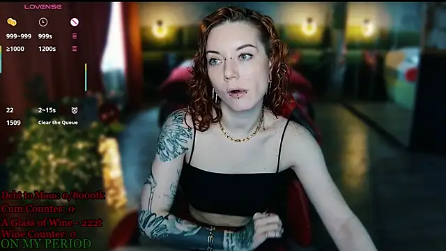 Snapshot of MaxPhoenixx chatting on April 2026 08:09:02 AM MaxPhoenixx online show from April 2026 08:09:02 AM