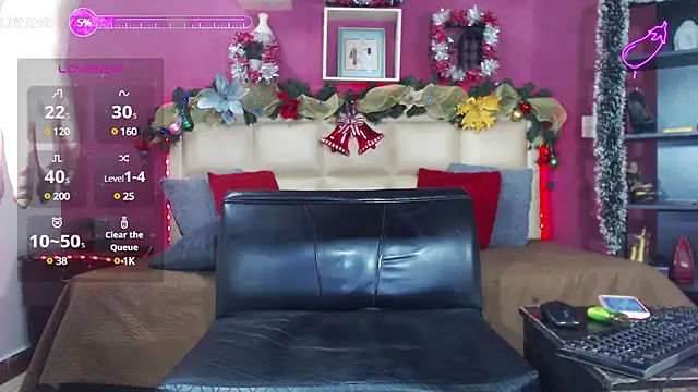 Snapshot of sharoll_nasty chatting on December 2024 07:40:02 PM sharoll nasty online show from December 2024 07:40:02 PM