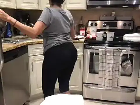 BigGuyMuscle online show from February 2025 03:56:02 AM