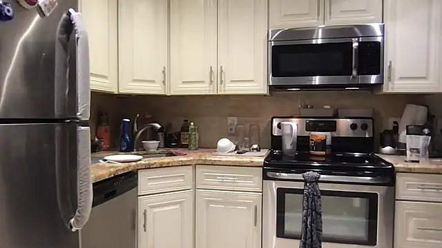 BigGuyMuscle online show from January 2026 07:01:01 AM