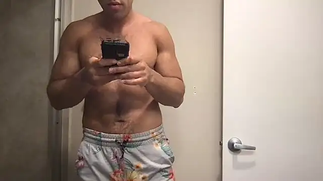 BigGuyMuscle online show from April 2026 09:49:02 PM