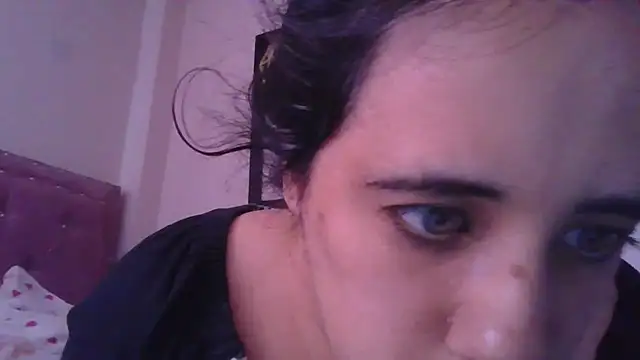 annarose19 online show from November 2025 08:08:02 PM