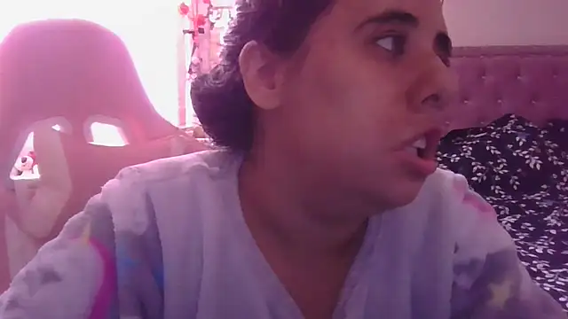 annarose19 online show from February 2026 04:57:02 PM