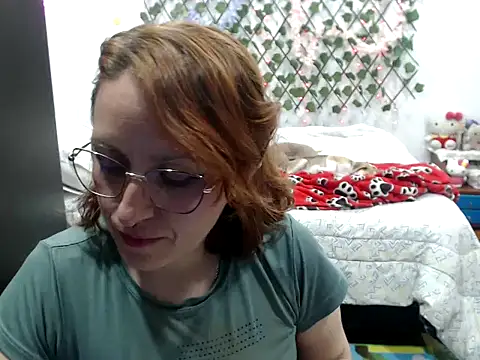 kittykalor09 online show from February 2026 03:25:01 AM