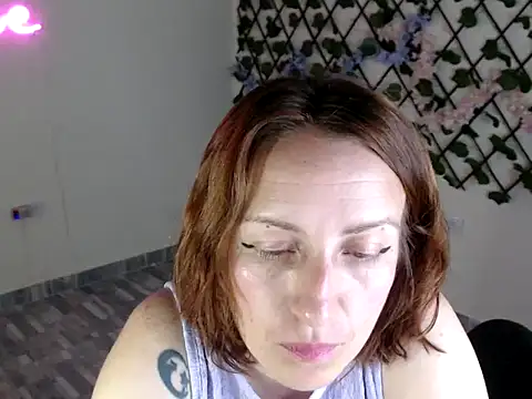 kittykalor09 online show from April 2026 10:10:02 PM