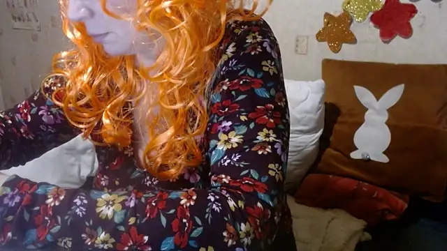 Snapshot of QueenLana chatting on January 2025 03:20:01 PM QueenLana online show from January 2025 03:20:01 PM