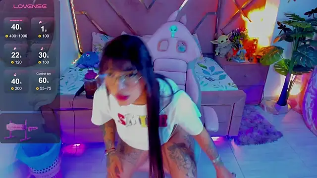 natalia-888 online show from October 2025 12:16:02 AM