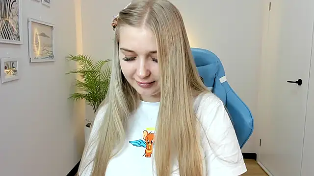 Adr1ana  online show from December 2024 02:20:01 AM