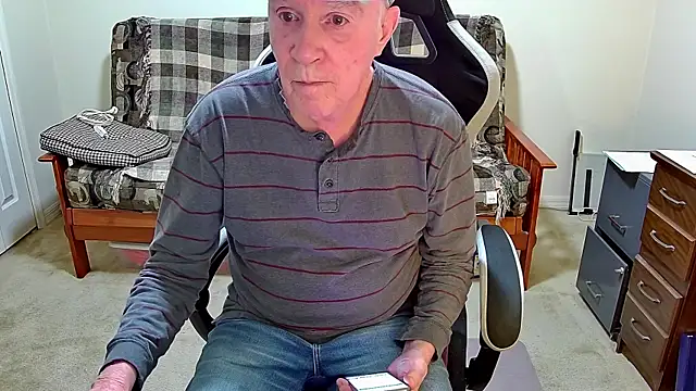 jimmy d47 online show from April 2026 07:00:02 PM