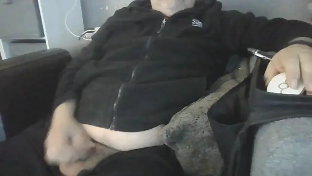 Snapshot of Naturistmale45 chatting on May 2026 08:33:01 AM Naturistmale45 online show from May 2026 08:33:01 AM