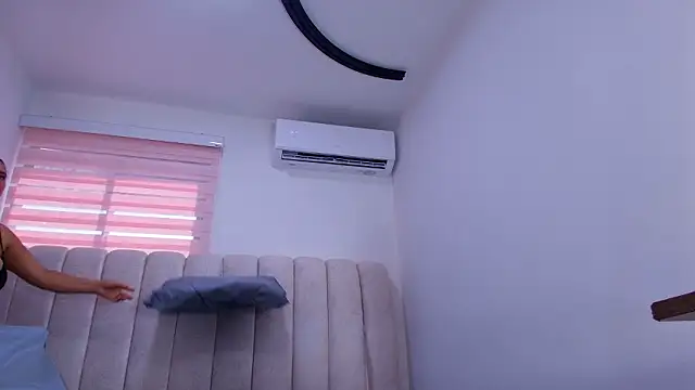 timkerbell  online show from February 2026 07:14:02 PM