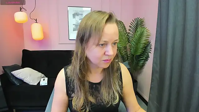 GabrielGold online show from November 2025 08:43:01 PM