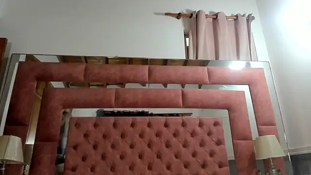 Snapshot of briana_wonder69xxx chatting on December 2025 02:32:02 PM briana wonder69xxx online show from December 2025 02:32:02 PM