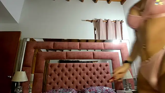 Snapshot of briana_wonder69xxx chatting on March 2026 08:37:01 PM briana wonder69xxx online show from March 2026 08:37:01 PM