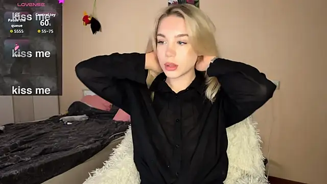 Snapshot of ariashaa chatting on October 2025 02:13:02 PM ariashaa online show from October 2025 02:13:02 PM