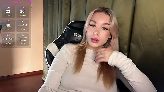 Snapshot of ariashaa chatting on November 2025 04:38:02 PM ariashaa online show from November 2025 04:38:02 PM