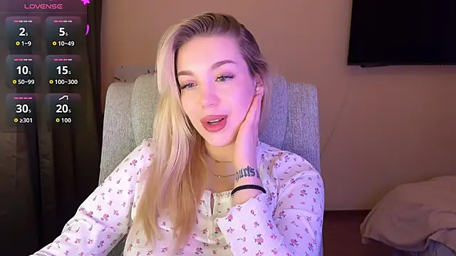 Snapshot of ariashaa chatting on December 2025 06:24:02 PM ariashaa online show from December 2025 06:24:02 PM