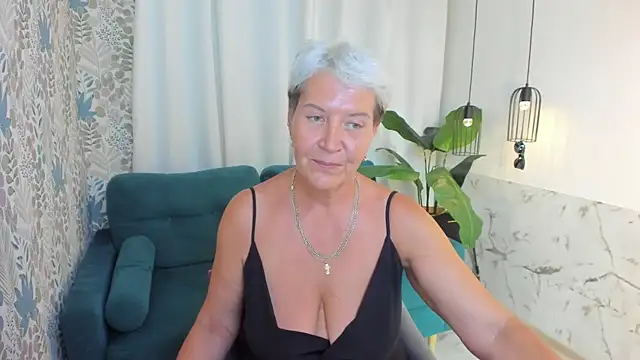 Snapshot of KathySunn chatting on July 2026 01:37:02 PM KathySunn online show from July 2026 01:37:02 PM