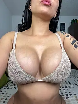 Snapshot of Angela_isabella chatting on April 2026 10:12:02 PM Angela isabella online show from April 2026 10:12:02 PM