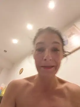 Snapshot of Sposini69 chatting on June 2026 11:05:01 PM Sposini69 online show from June 2026 11:05:01 PM