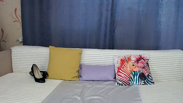 Emilyzest777 online show from February 2025 05:40:01 AM