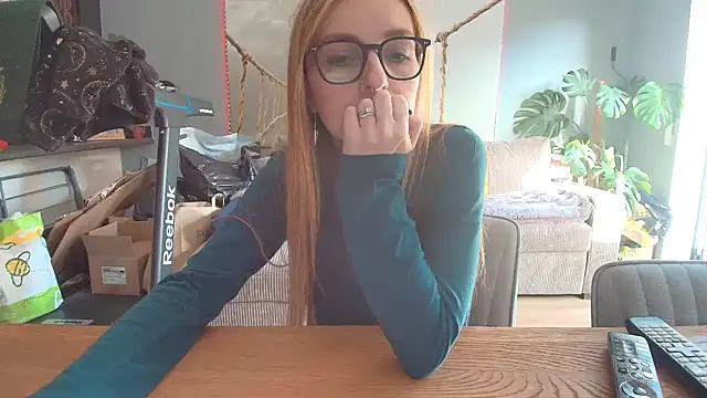 short sweetpea online show from October 2025 02:37:01 PM