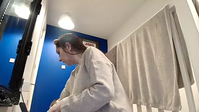 short sweetpea online show from November 2025 05:05:02 PM