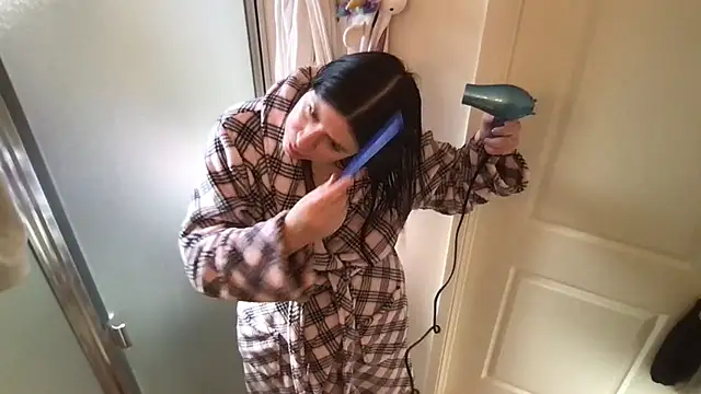 HYPHYtype online show from November 2025 07:27:02 PM