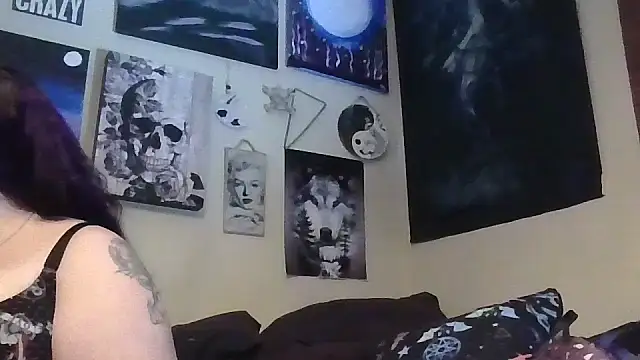 GothyBaby online show from November 2025 05:58:02 PM