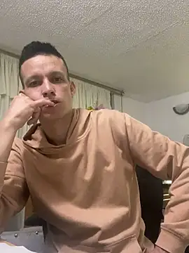 Snapshot of yequeal chatting on March 2025 01:43:01 AM yequeal online show from March 2025 01:43:01 AM