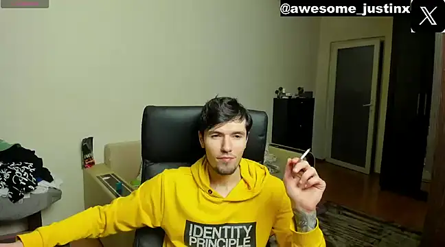 awesomejustin online show from December 2024 06:25:01 PM