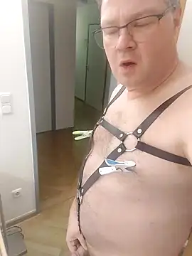 slavedh online show from October 2025 09:48:01 PM