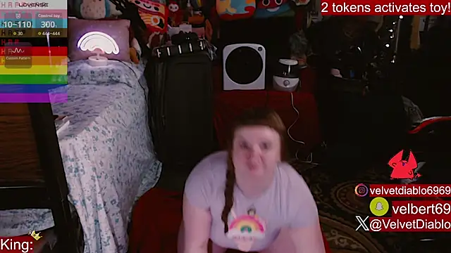 Snapshot of VelvetDiablo chatting on June 2026 11:35:02 PM VelvetDiablo online show from June 2026 11:35:02 PM