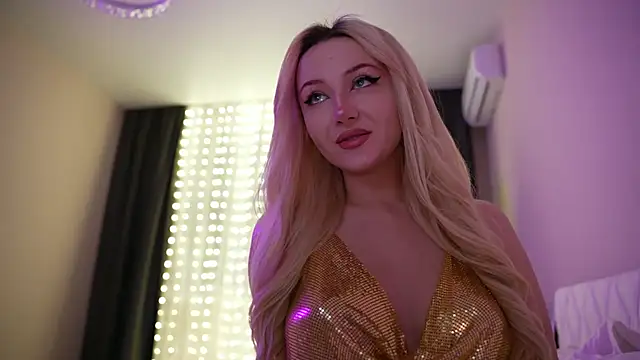 CatchMe1 online show from January 2026 06:32:02 PM