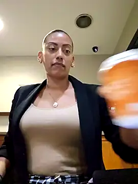 Nikkierosee online show from March 2025 11:47:02 PM