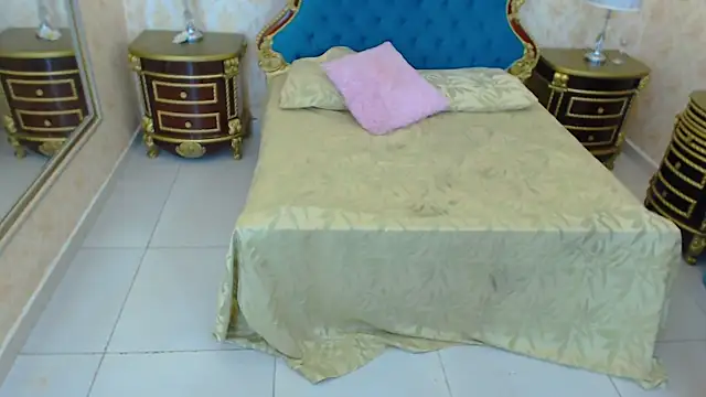 PamelaTomson online show from November 2025 12:42:02 PM