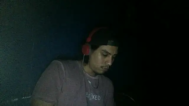 AlexAlejandro13 online show from September 2025 05:33:01 AM