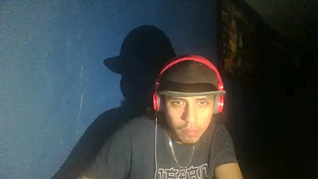 AlexAlejandro13 online show from October 2025 07:06:01 AM