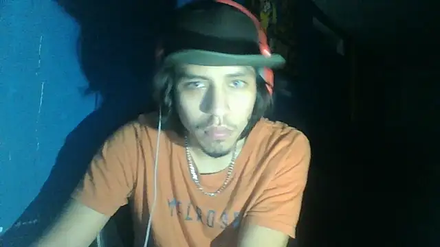 AlexAlejandro13 online show from October 2025 07:07:02 AM