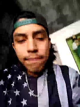 AlexAlejandro13 online show from November 2025 03:56:01 PM