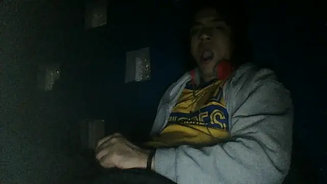 AlexAlejandro13 online show from February 2026 06:41:02 AM