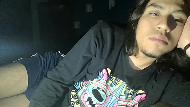 AlexAlejandro13 online show from March 2026 07:03:02 AM