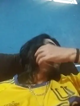 AlexAlejandro13 online show from April 2026 10:32:02 PM