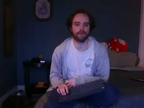 hpluvsplata online show from February 2025 01:07:01 PM