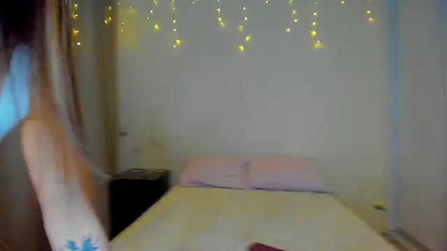 Snapshot of Bella_Foryou chatting on January 2025 01:16:02 AM Bella Foryou online show from January 2025 01:16:02 AM