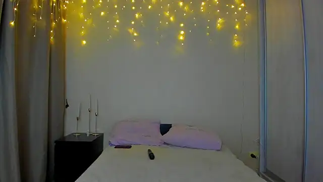 Snapshot of Bella_Foryou chatting on January 2025 10:45:01 AM Bella Foryou online show from January 2025 10:45:01 AM